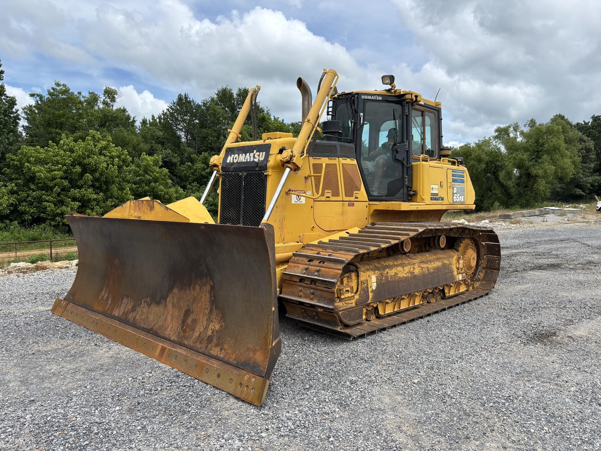 2018 Komatsu D65PX-18 Equipment Image0