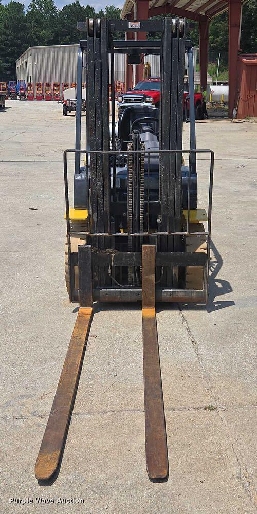 Image of Komatsu FG25T-16 equipment image 1