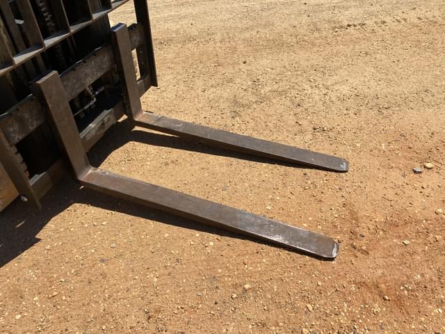 Image of Komatsu FG25T-16 equipment image 4