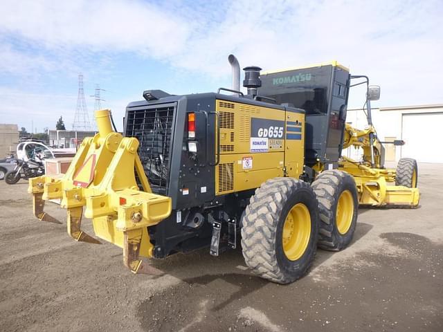 Image of Komatsu GD655 equipment image 2