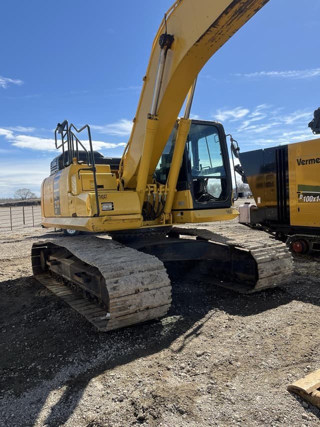 Image of Komatsu PC210 LC-11 equipment image 1