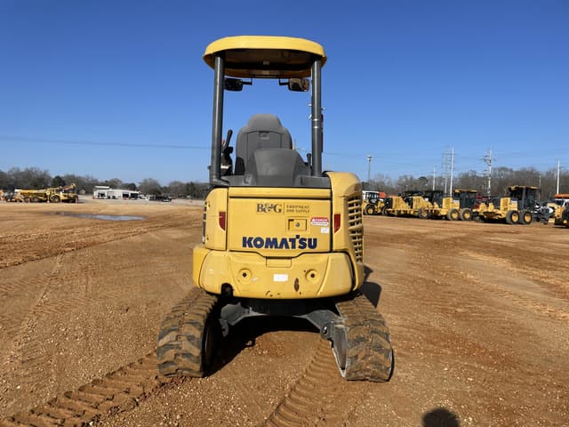 Image of Komatsu PC30MR-5 equipment image 2