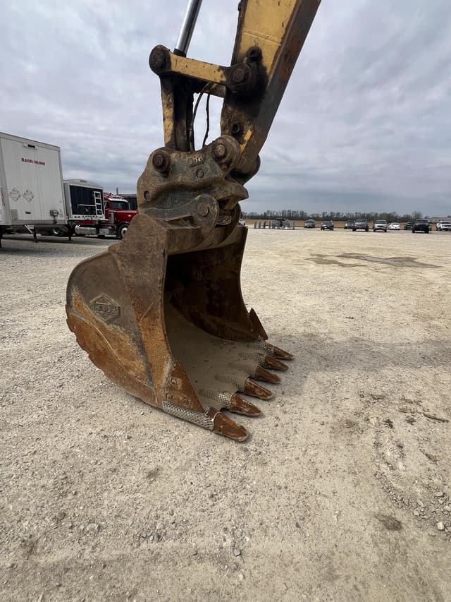 Image of Komatsu PC360LC-11 equipment image 3