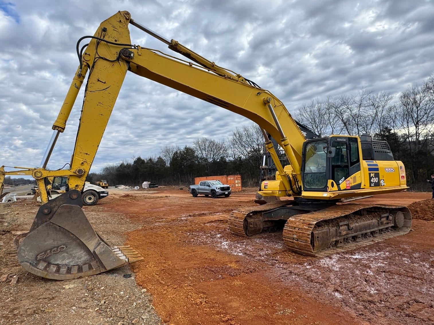 2018 Komatsu PC490LC-11 Equipment Image0