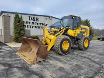 Main image Komatsu WA270
