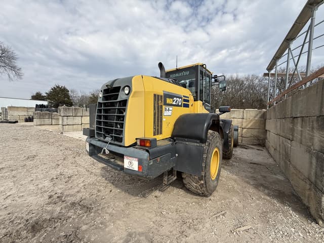 Image of Komatsu WA270-8 equipment image 4