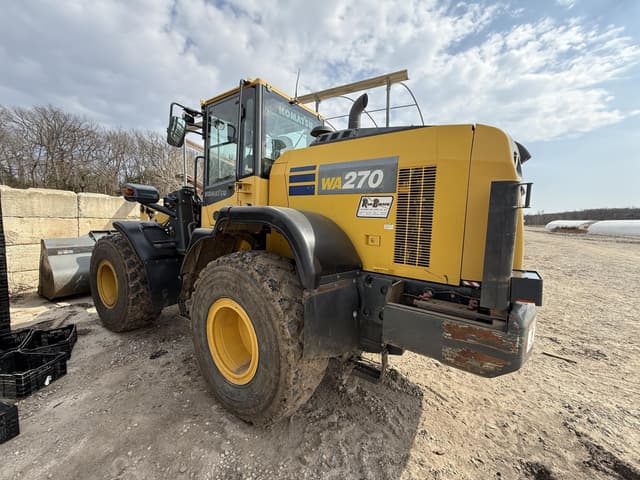 Image of Komatsu WA270-8 equipment image 3