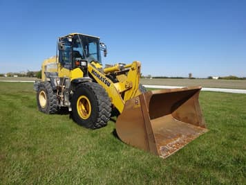 Main image Komatsu WA270
