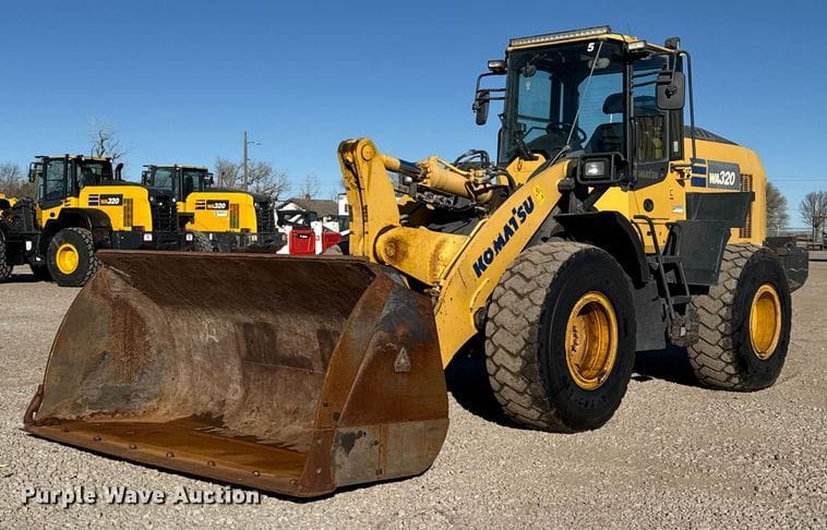 2018 Komatsu WA320-8 Equipment Image0