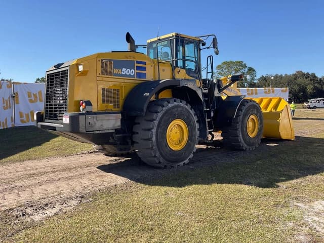 Image of Komatsu WA500-8 equipment image 4