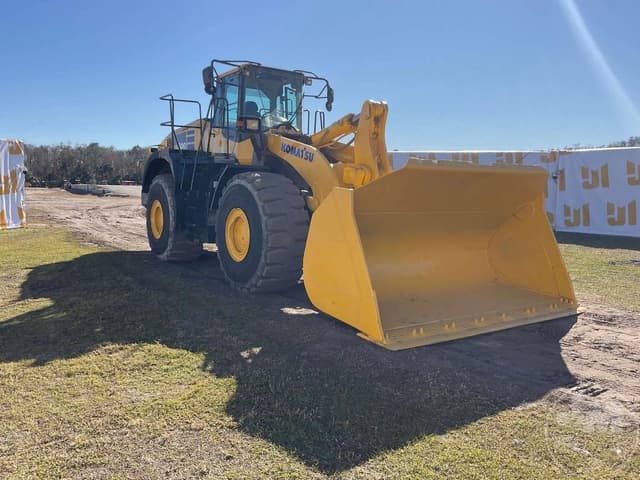 Image of Komatsu WA500-8 equipment image 2