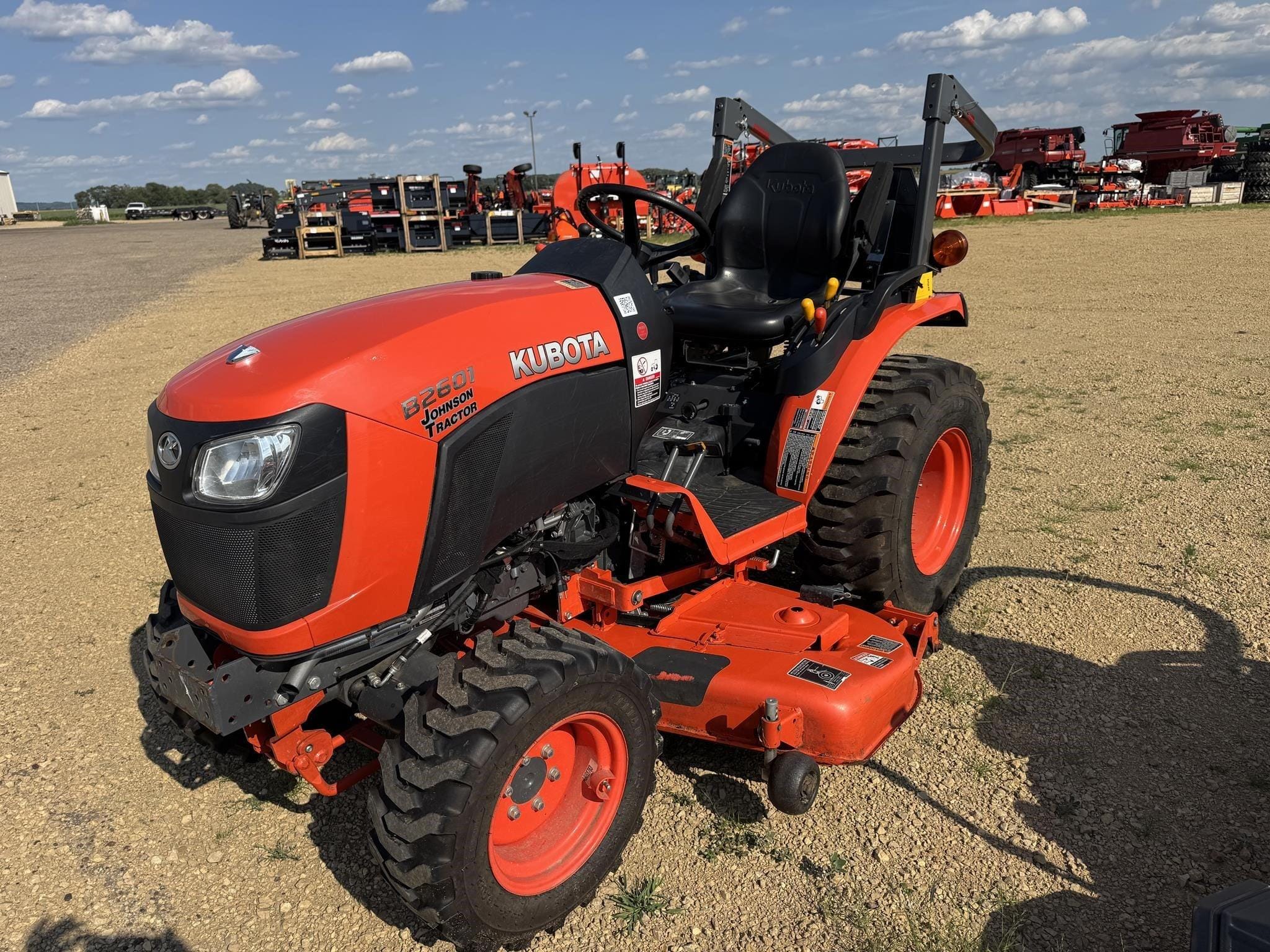 2018 Kubota B2601HSD Equipment Image0