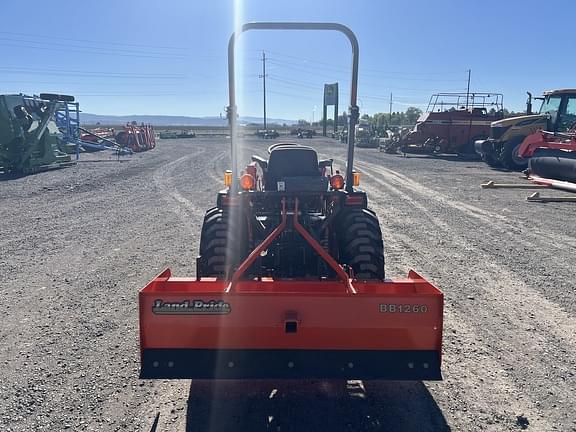 Image of Kubota B2650 equipment image 3