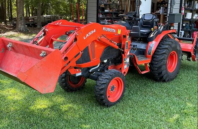 Image of Kubota B2650 equipment image 1