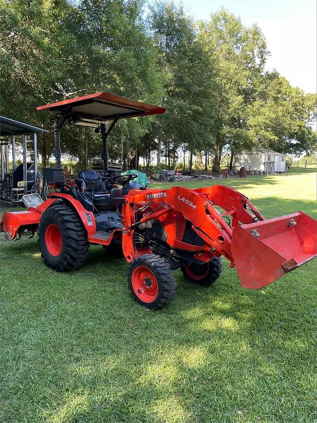 Image of Kubota B2650 equipment image 2