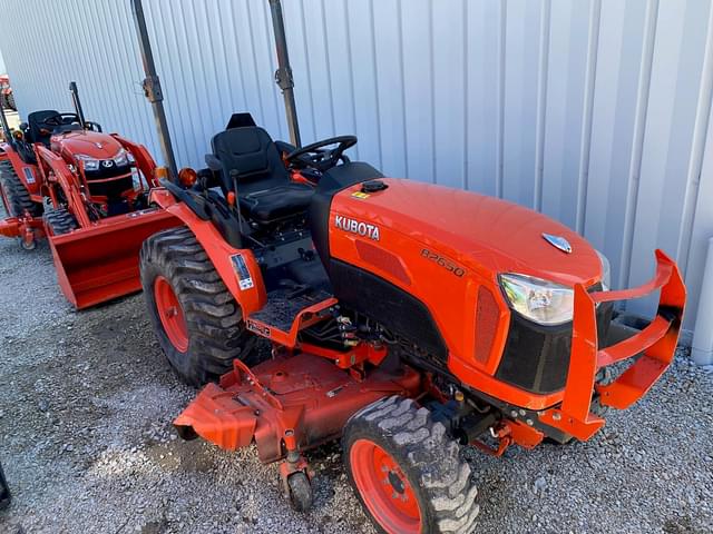 Image of Kubota B2650 equipment image 2