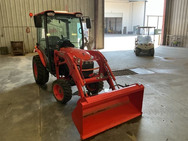 Image of Kubota B2650HSDC equipment image 4