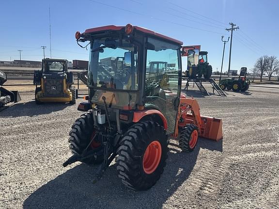 Image of Kubota B3350 equipment image 4