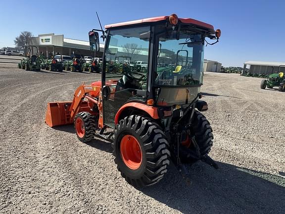 Image of Kubota B3350 equipment image 2