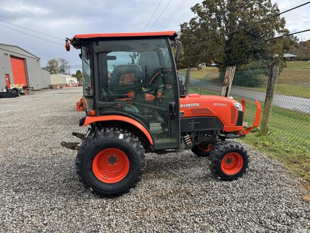 Image of Kubota B3350 equipment image 4