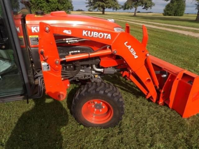 Image of Kubota B3350 equipment image 2