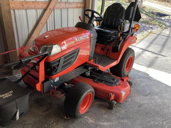 Image of Kubota BX2370 equipment image 4