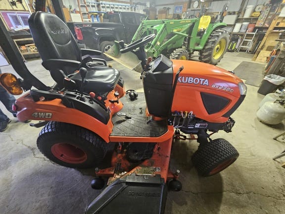 2018 Kubota BX2380 Equipment Image0