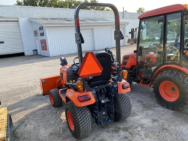 Image of Kubota BX2380 equipment image 3