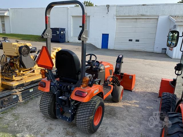 Image of Kubota BX2380 equipment image 2