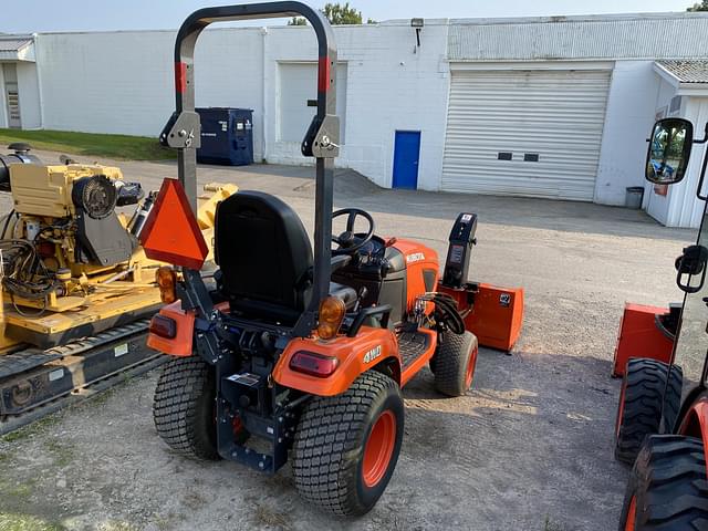 Image of Kubota BX2380 equipment image 2