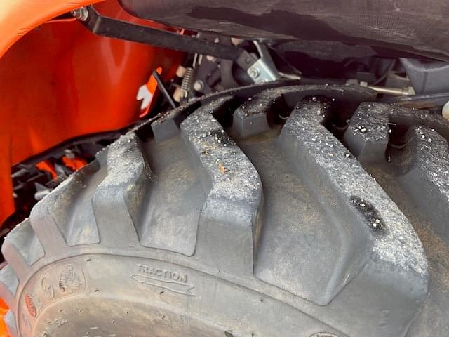 Image of Kubota BX2380 equipment image 3
