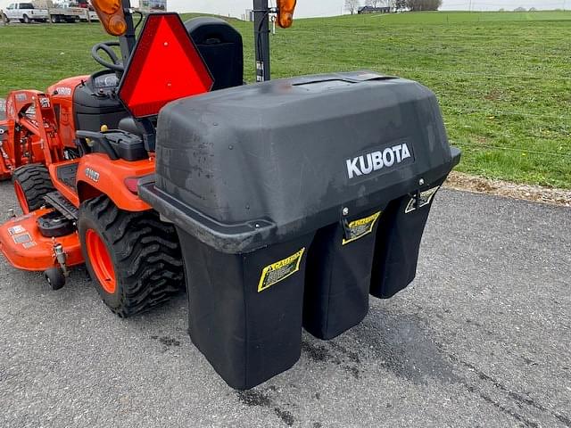 Image of Kubota BX2380 equipment image 2