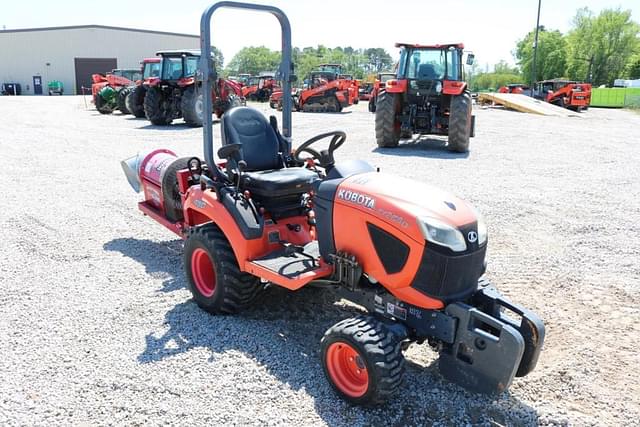 Image of Kubota BX2680 equipment image 1