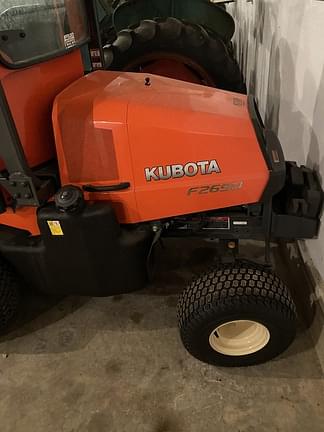 Image of Kubota F2690 equipment image 2