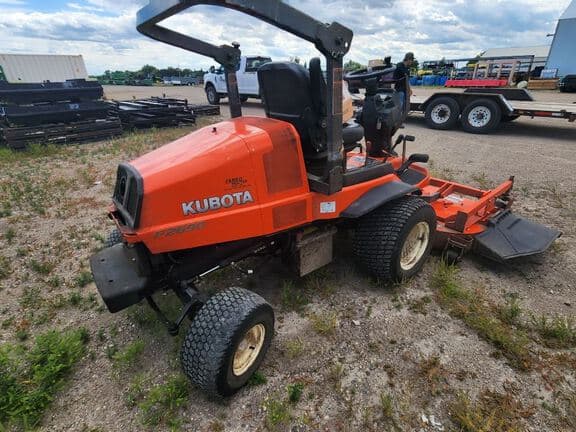 Image of Kubota F2690 equipment image 2