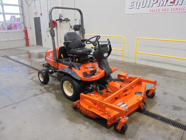 Image of Kubota F2690 equipment image 2