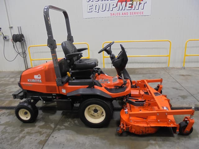 Image of Kubota F2690 equipment image 3
