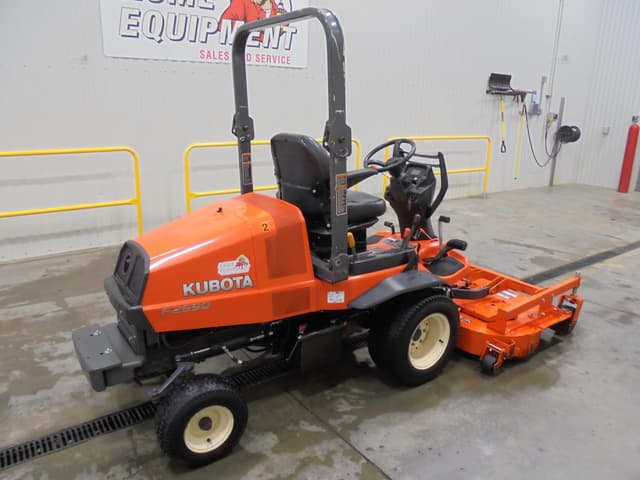 Image of Kubota F2690 equipment image 4