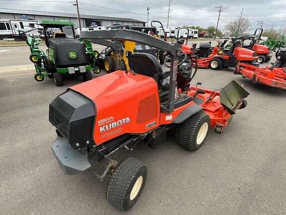 Image of Kubota F3990 equipment image 2