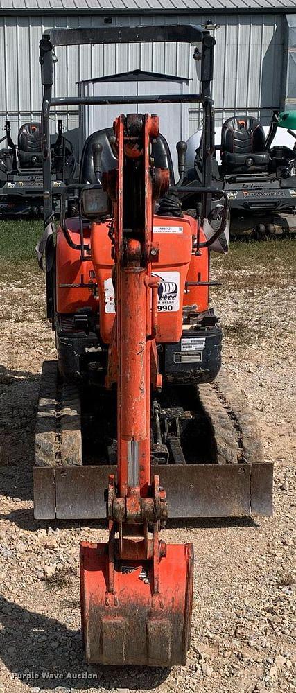 Image of Kubota K008-3 equipment image 1