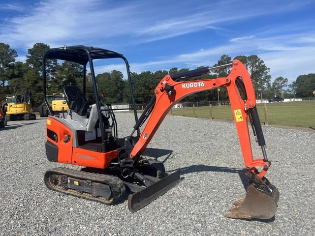 Image of Kubota KX018-4 equipment image 4