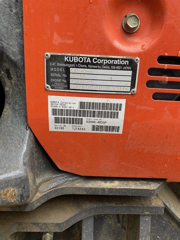 Image of Kubota KX040-4 equipment image 4