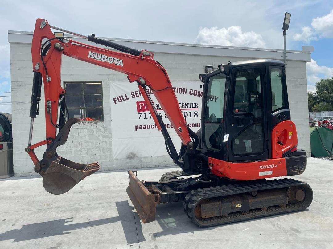 Image of Kubota KX040-4 Primary image