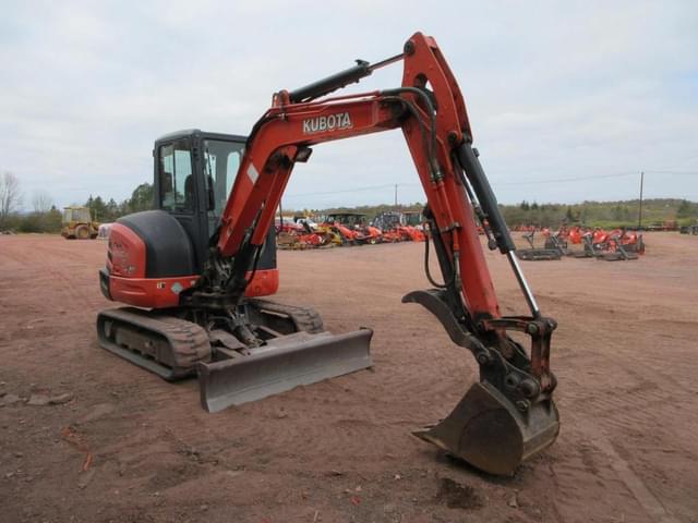 Image of Kubota KX040-4 equipment image 3