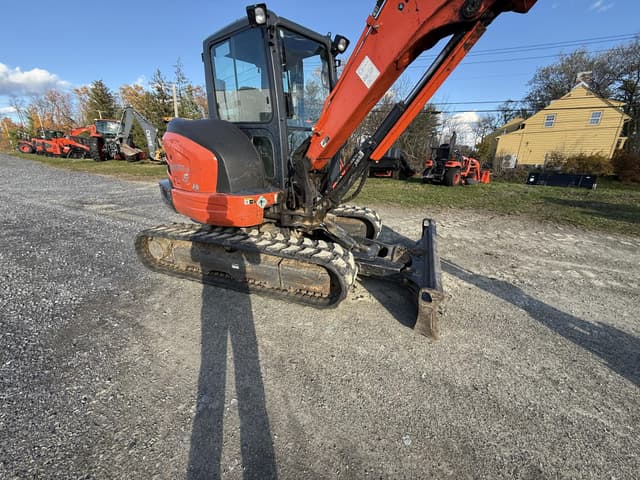 Image of Kubota KX057-4 equipment image 3