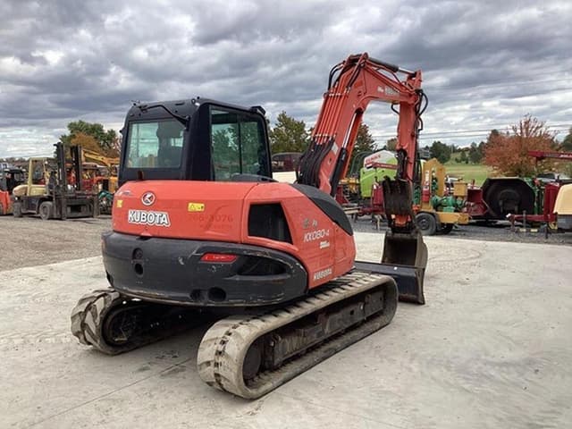 Image of Kubota KX080-4 equipment image 3