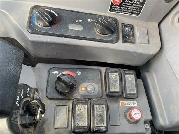 2018 Kubota KX080-4 Equipment Image0