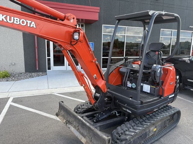 Image of Kubota KX71-3 equipment image 3