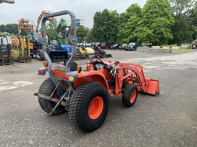Image of Kubota L2501 equipment image 2
