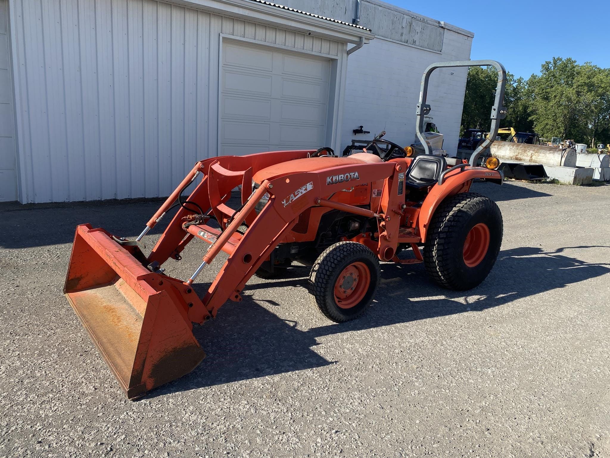 2018 Kubota L2501 Equipment Image0